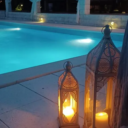 Matenda With Pool Apartment